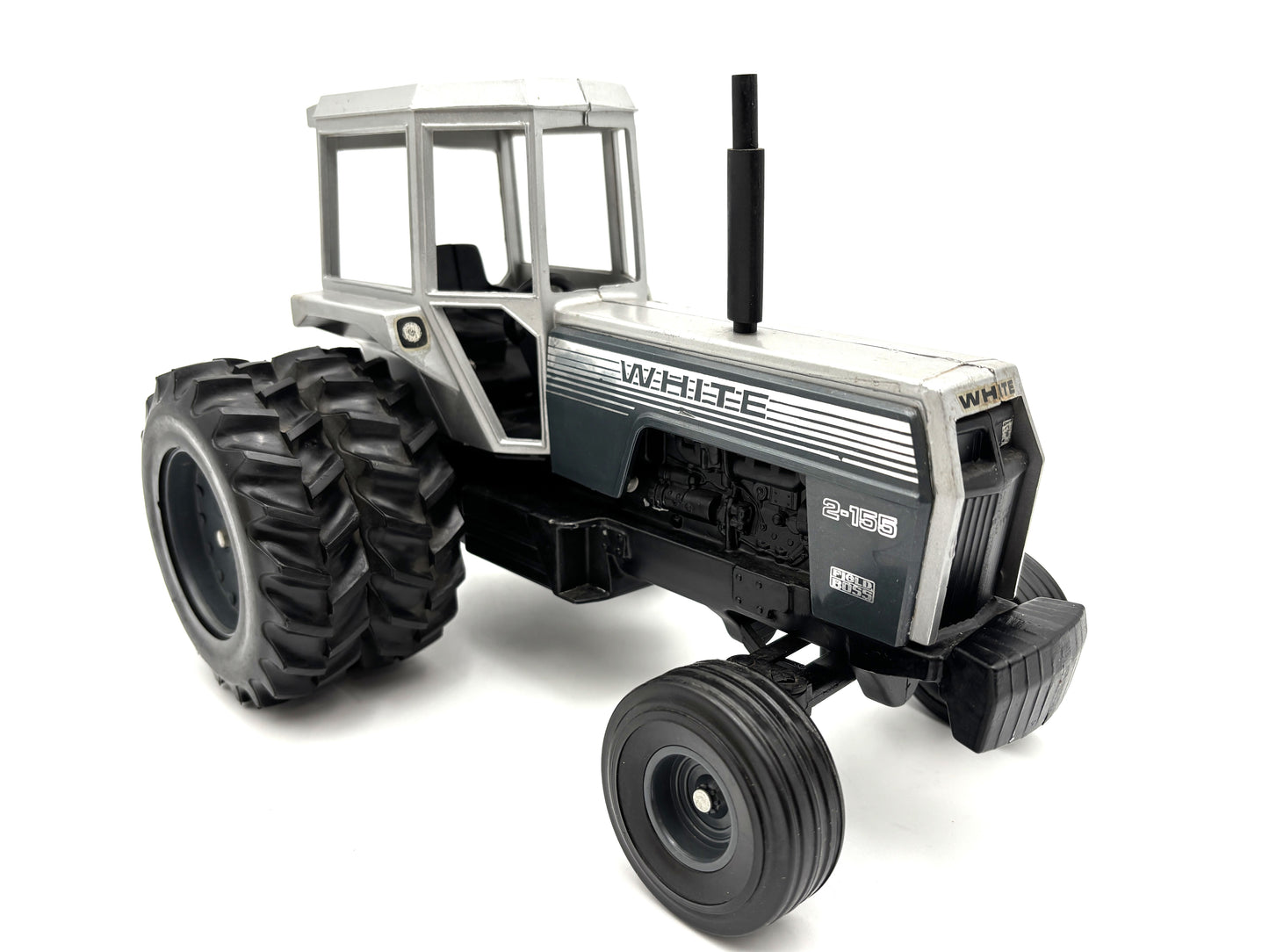 1/16 White 2-155 Field Boss