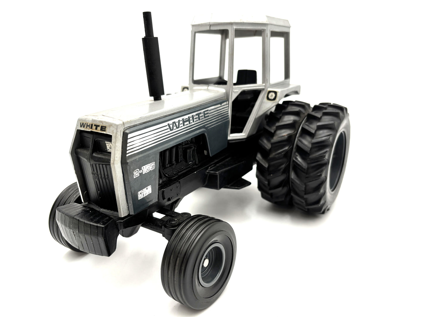 1/16 White 2-155 Field Boss