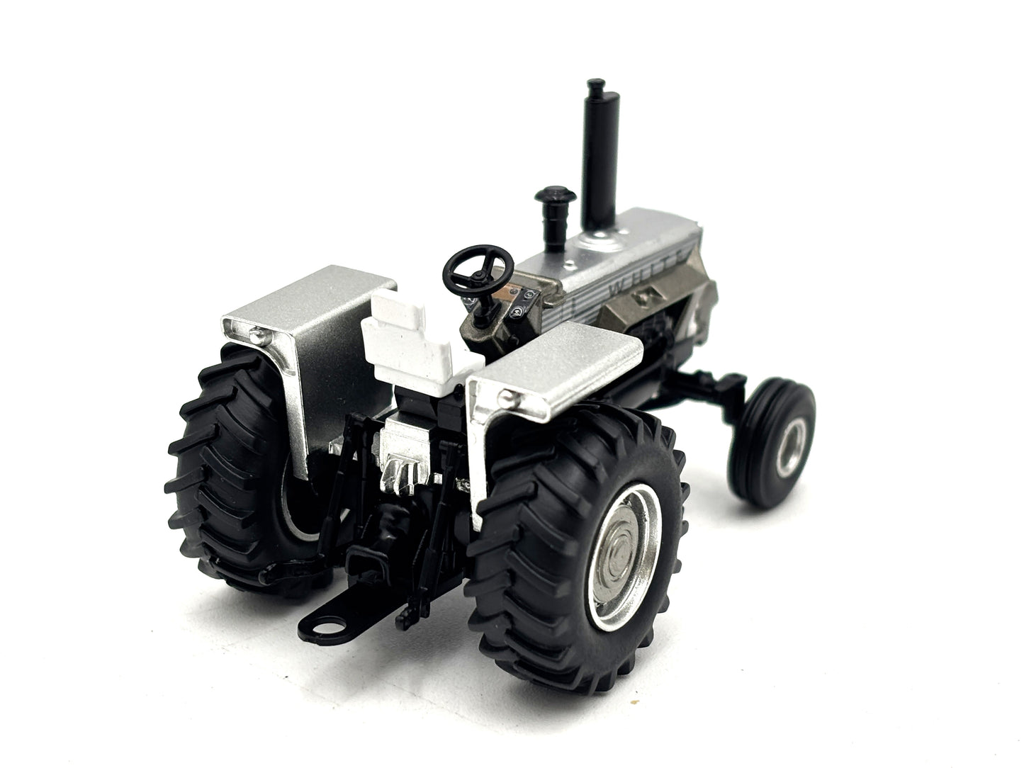1/64 White 2255 2WD