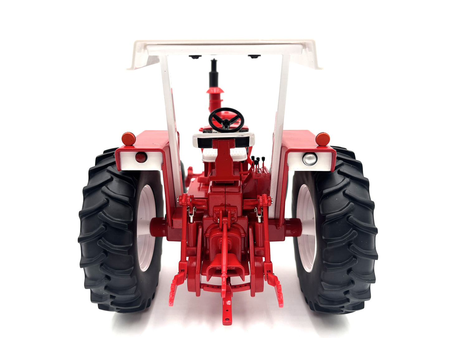 1/16 White 2255 Prestige