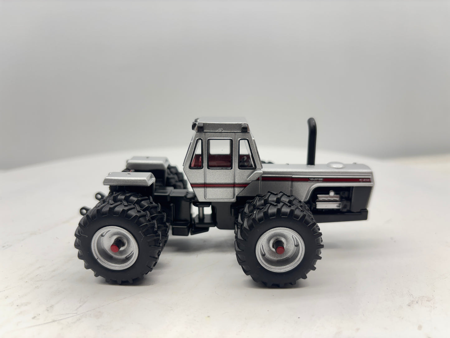 1/64 White 4-210 NFTM