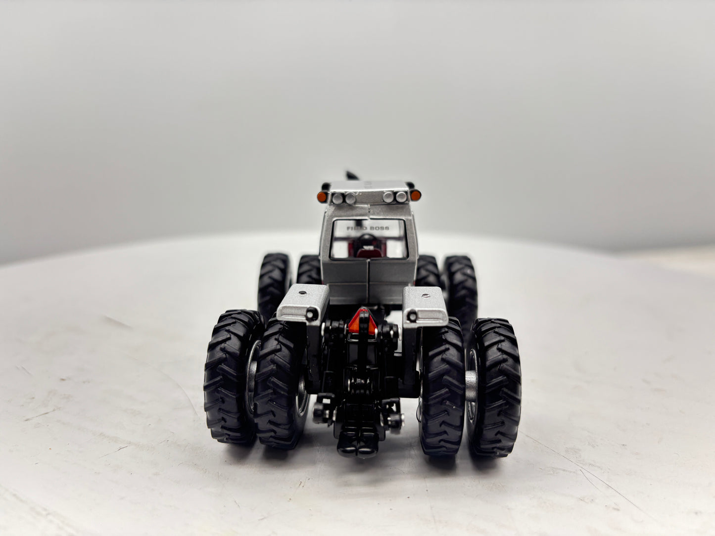 1/64 White 4-210 NFTM