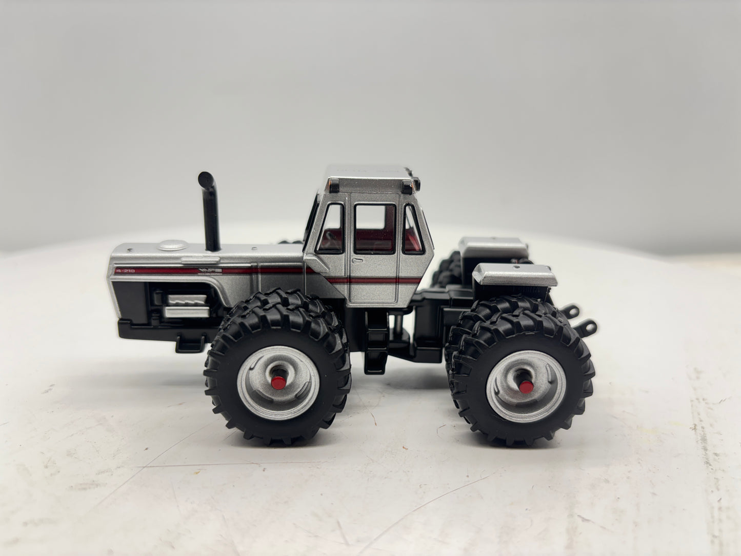1/64 White 4-210 NFTM
