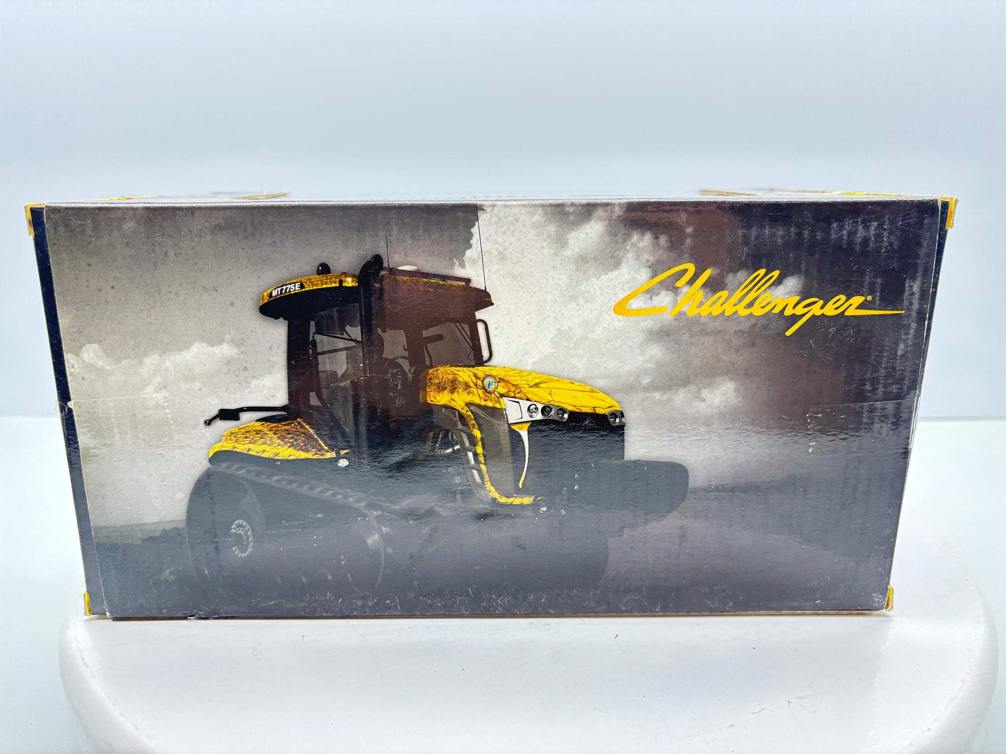 1/32 Challenger MT775E Field Viper