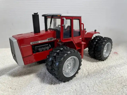 *NEW* 1/32 MASSEY FERGUSON 4880 Prestige farm Toy Tractor